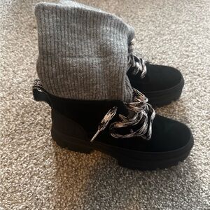 Black Combat Boots with Cozy Cuff and Sturdy Laces